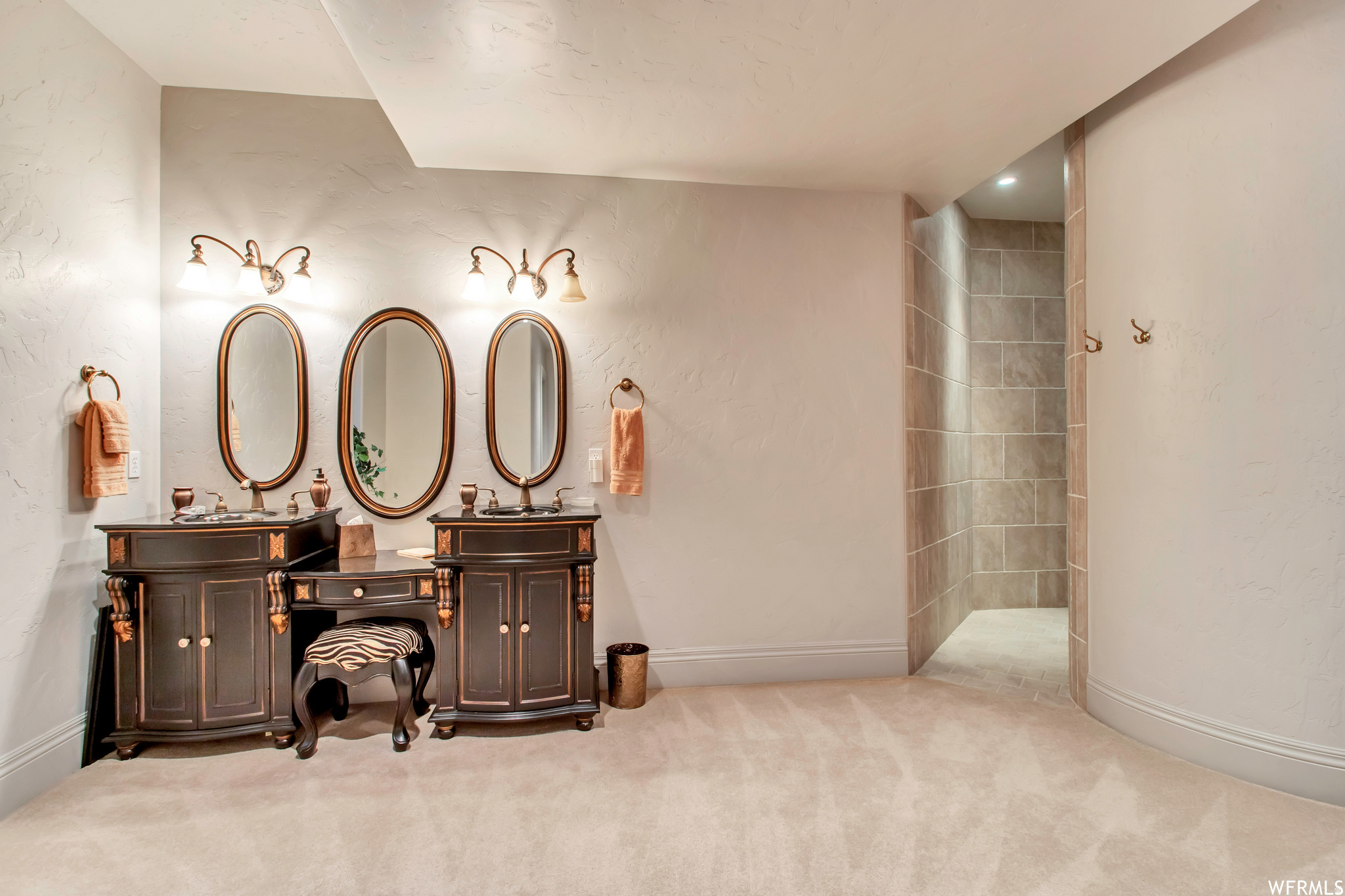 NORTH COVE ESTATES - Residential