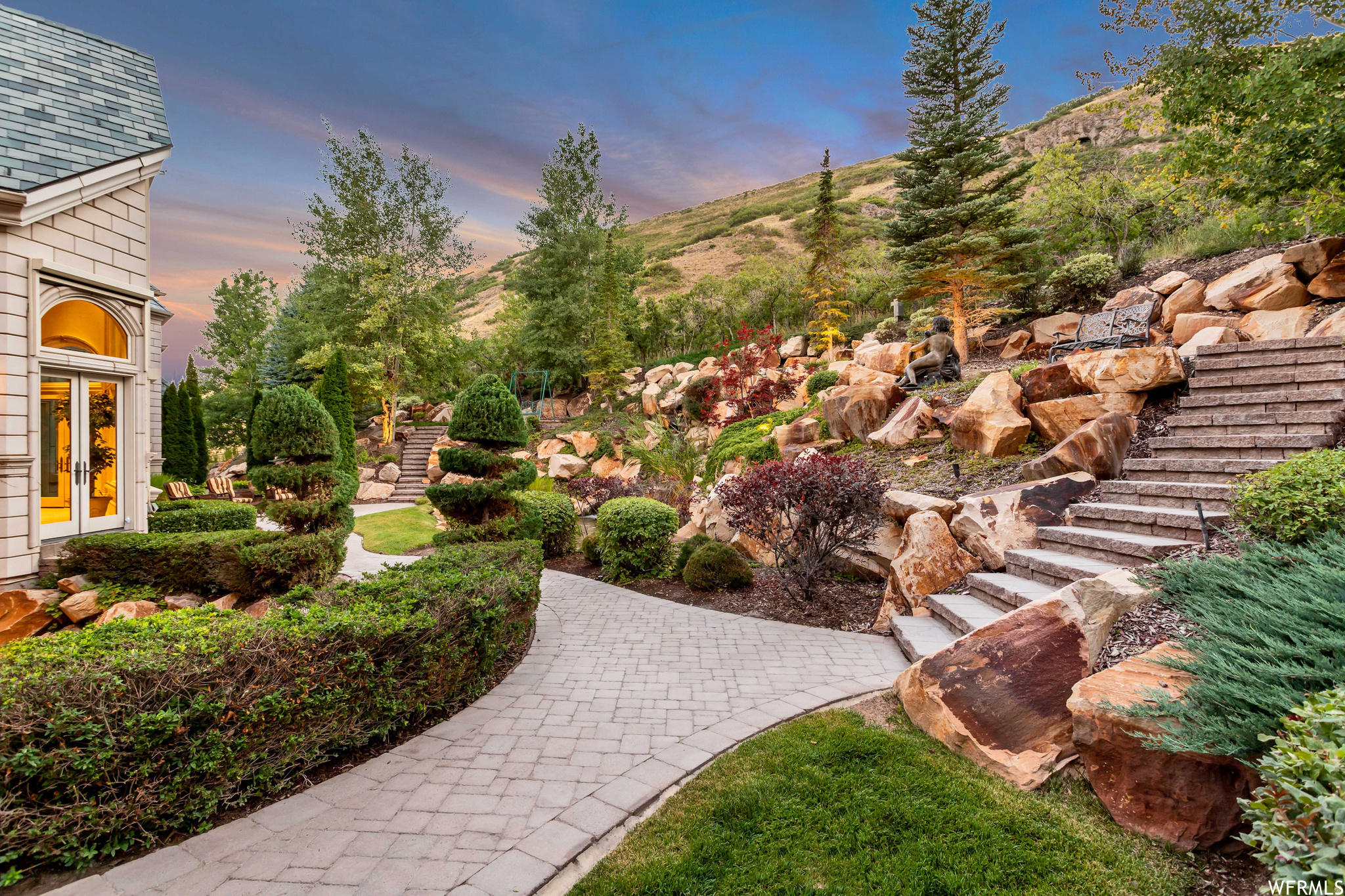 NORTH COVE ESTATES - Residential