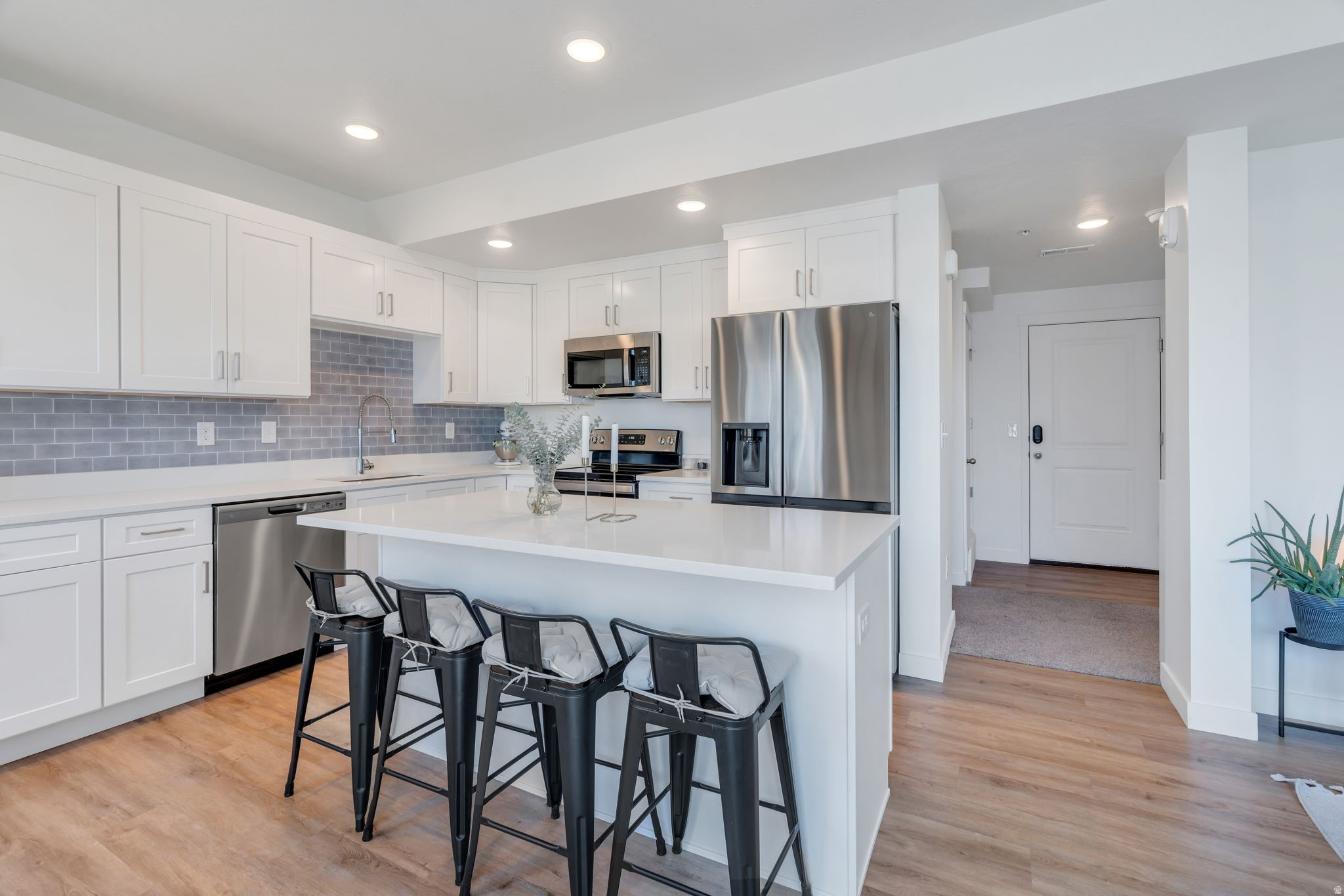 DAYBREAK - Residential