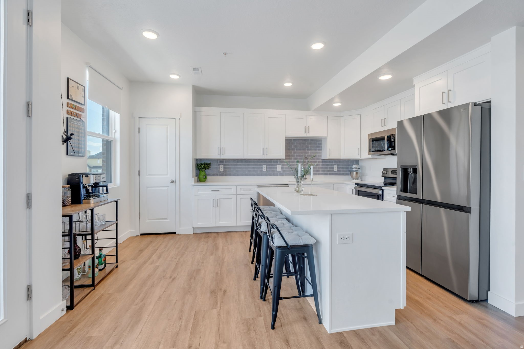 DAYBREAK - Residential