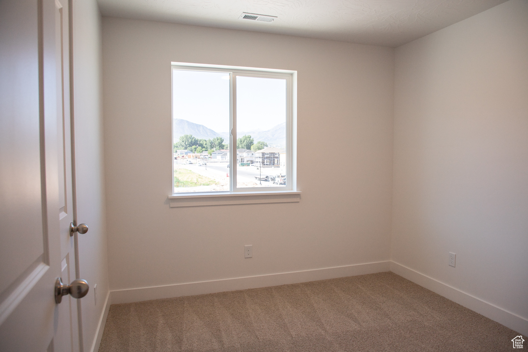 SALEM FIELDS - Residential