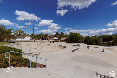 Tiny photo for 550 S 100 E, Payson, UT 84651 (MLS # 2183191)