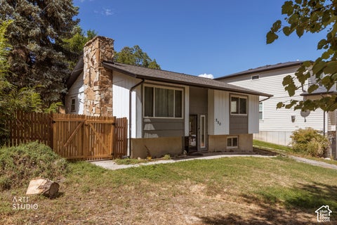 Tiny photo for 550 S 100 E, Payson, UT 84651 (MLS # 2183191)