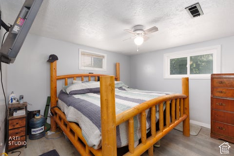 Tiny photo for 550 S 100 E, Payson, UT 84651 (MLS # 2183191)