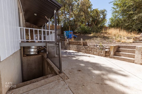 Tiny photo for 550 S 100 E, Payson, UT 84651 (MLS # 2183191)