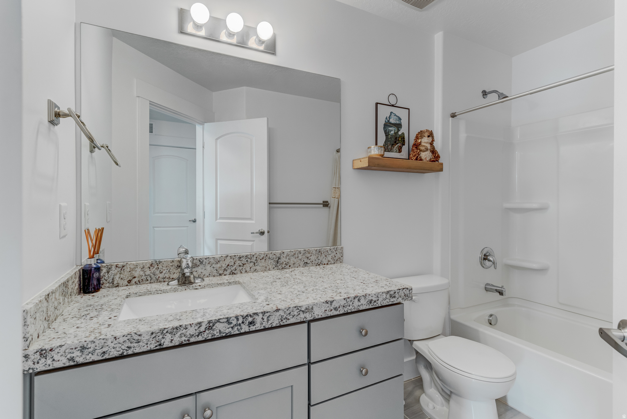 CARDON SQUARE SUBDIV - Residential