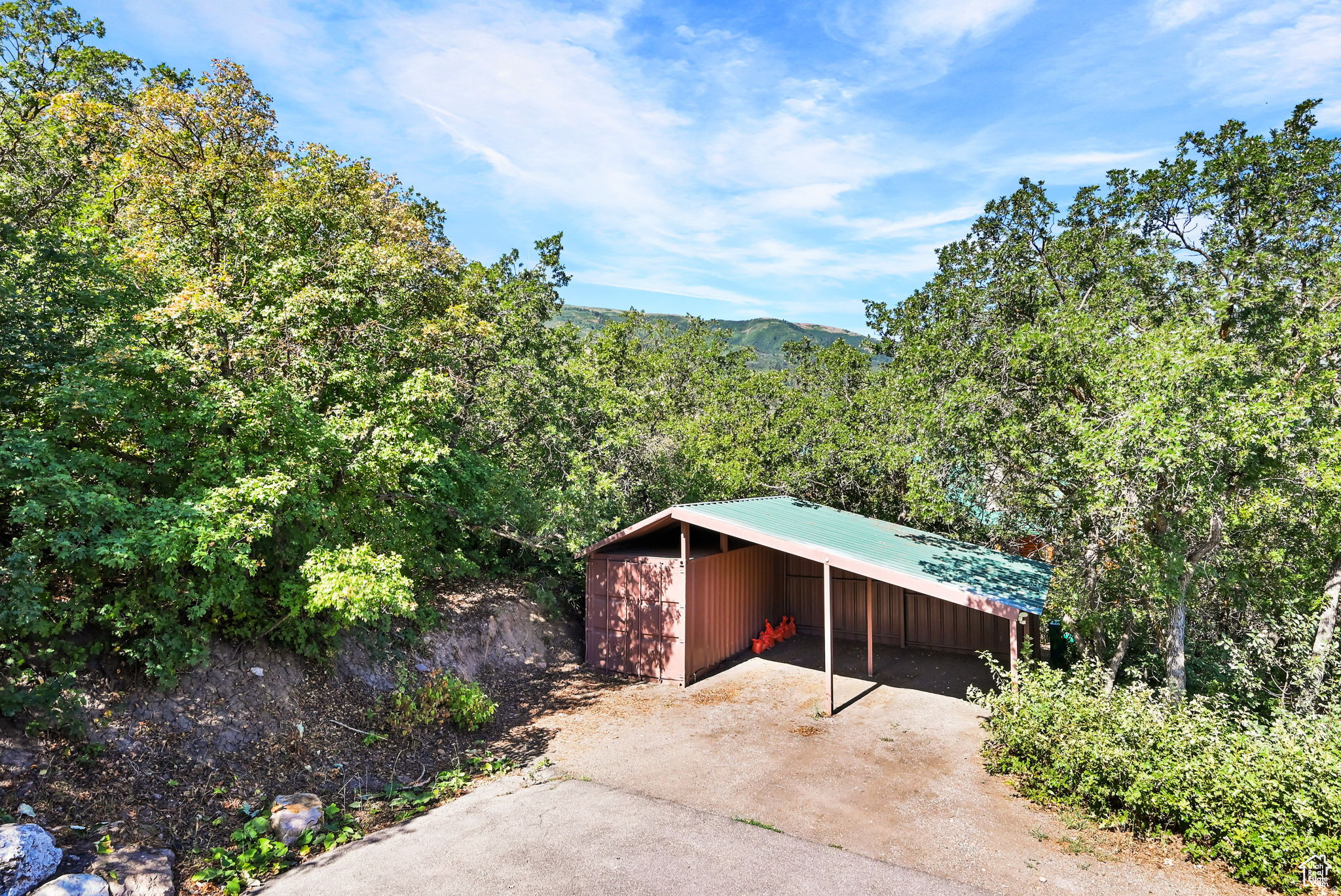 BLAKE HOLLEY - Residential