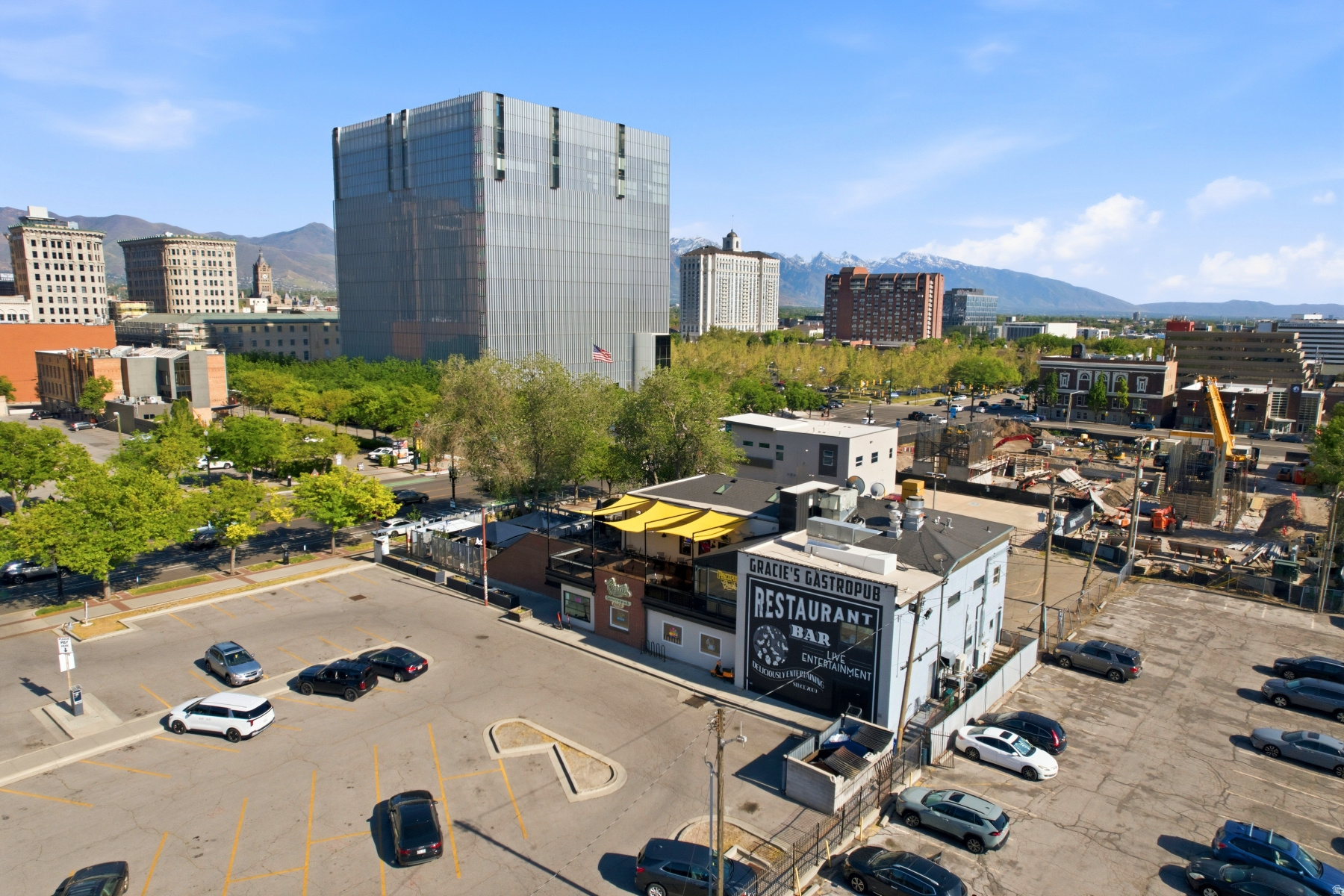 BROADWAY LOFTS - Residential