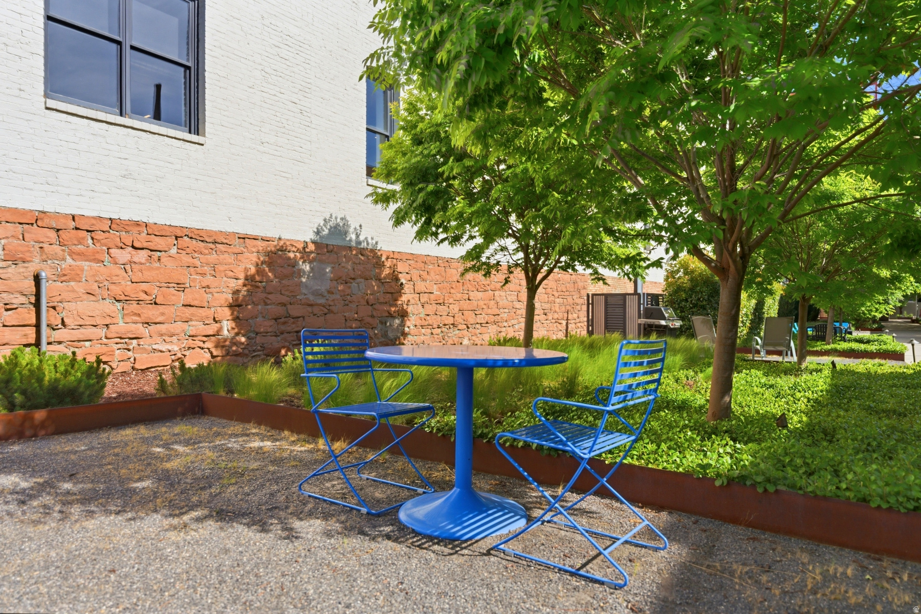 BROADWAY LOFTS - Residential