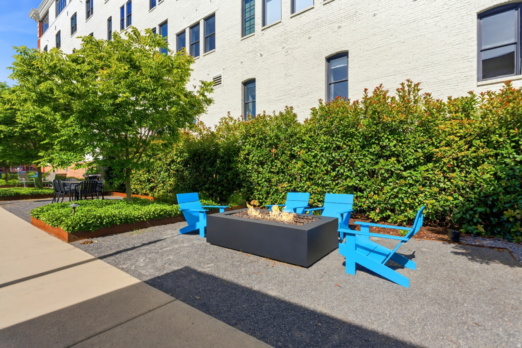 BROADWAY LOFTS - Residential