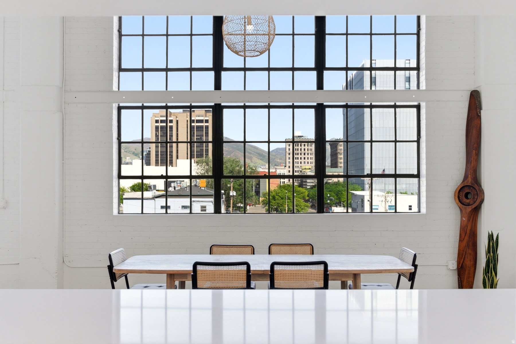 BROADWAY LOFTS - Residential