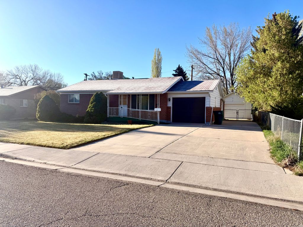 Photo of 645 W 250 S, Vernal, UT 84078 (MLS # 2147976)