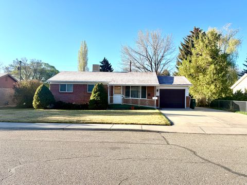 Homes For Sale - 645 W 250<br/> Uintah County, Vernal, UT 84078