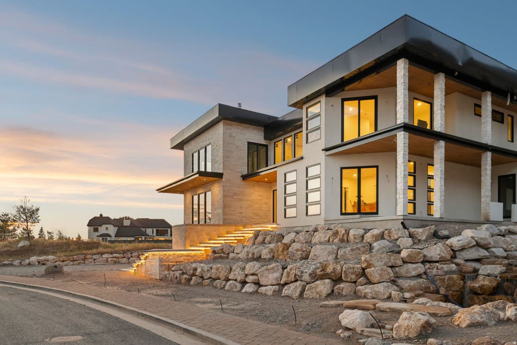 Photo of 4029 E CANYON ESTATE DR, Cottonwood Heights, UT 84121 (MLS # 2180751)