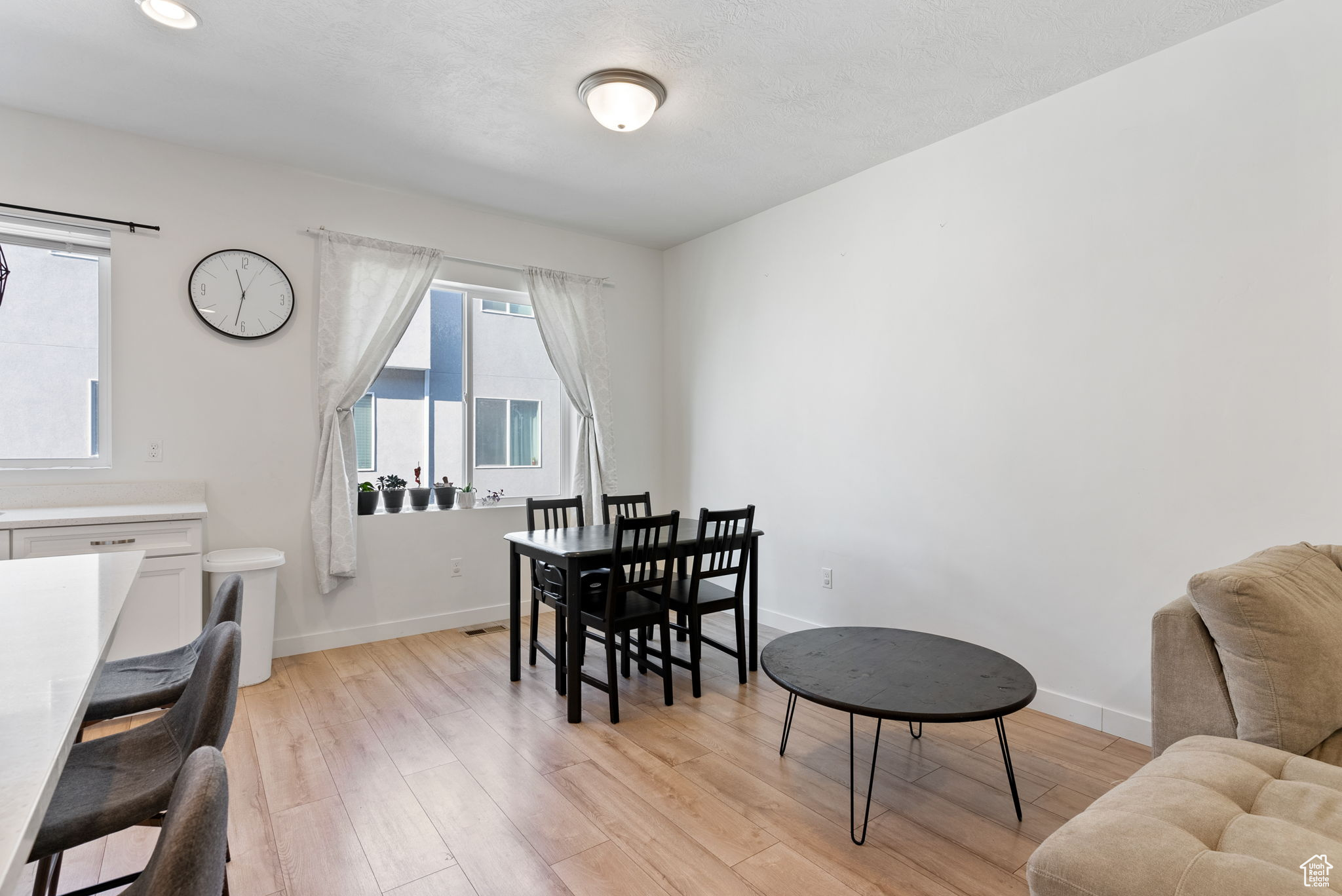 DAY RANCH TOWNS - Residential