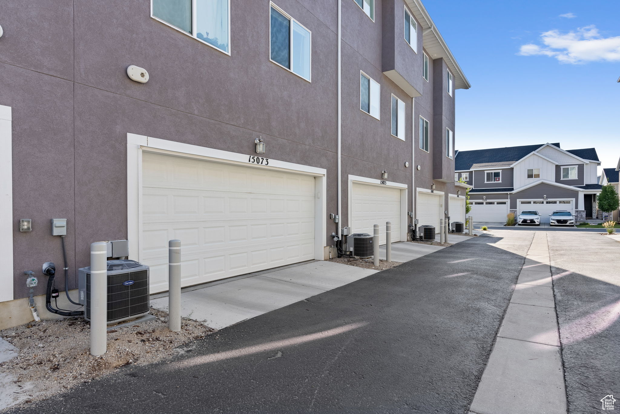 DAY RANCH TOWNS - Residential