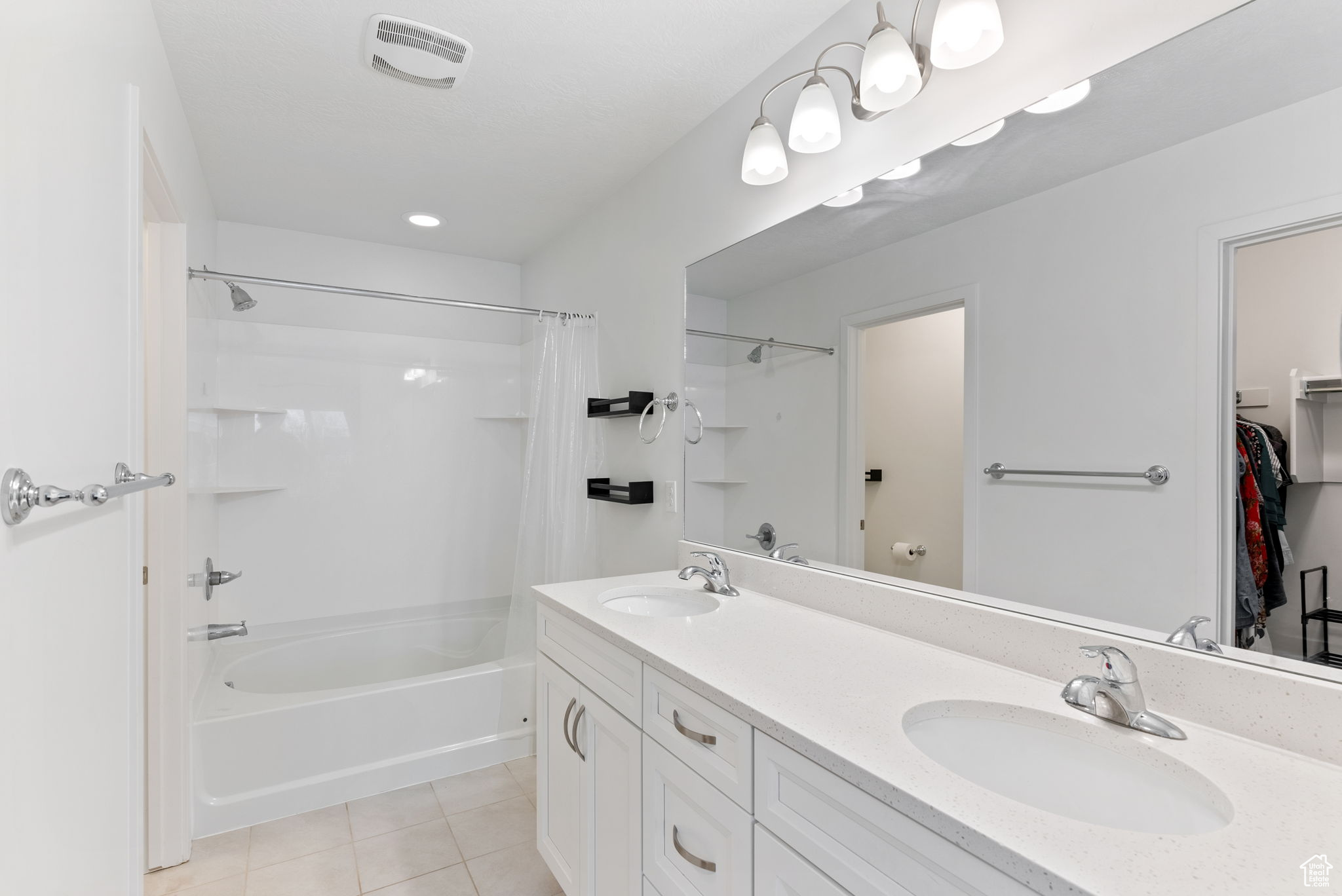 DAY RANCH TOWNS - Residential