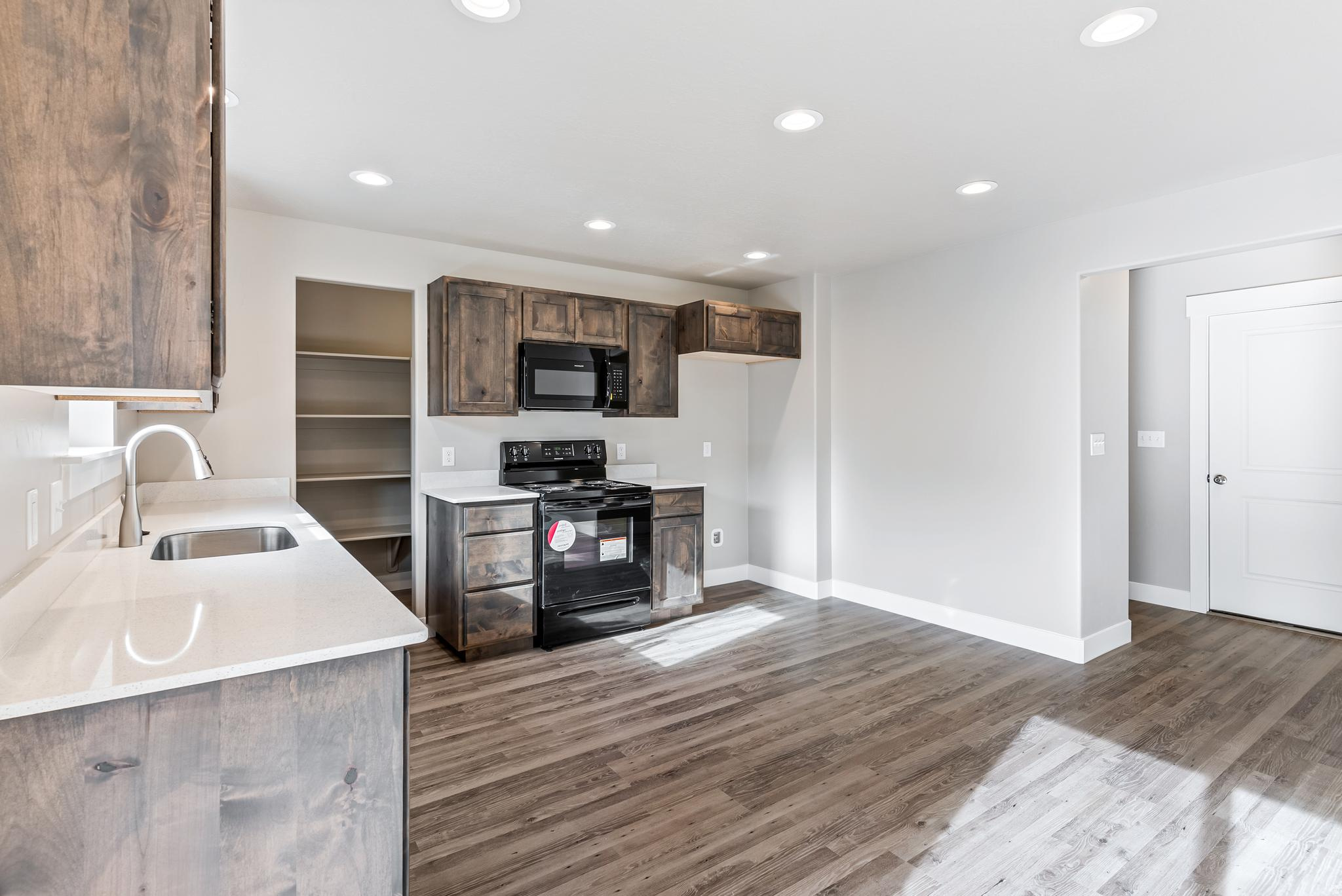 MELLOR AT SPANISH FORK - Residential