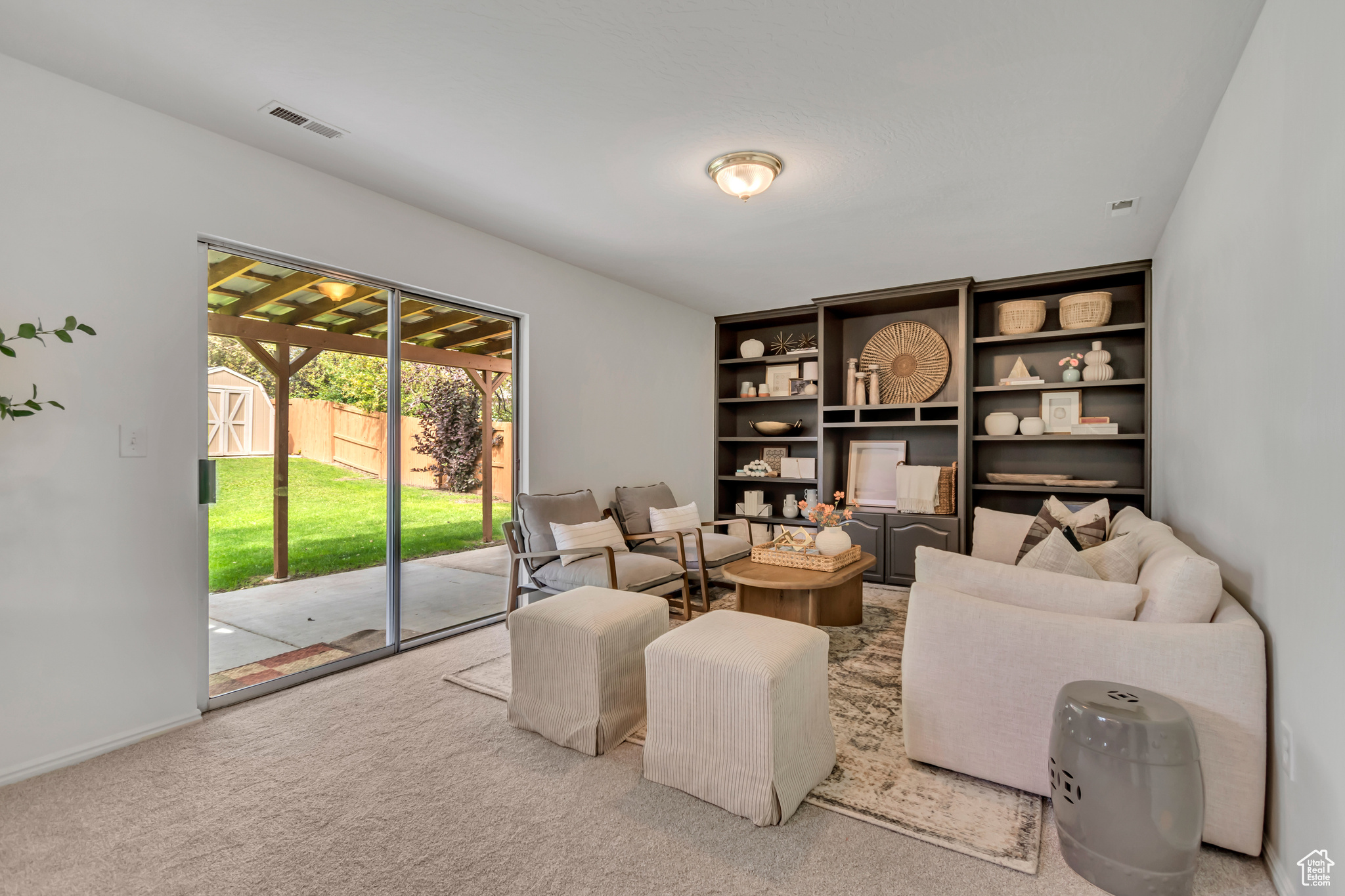 OQUIRRH SHADOWS - Residential