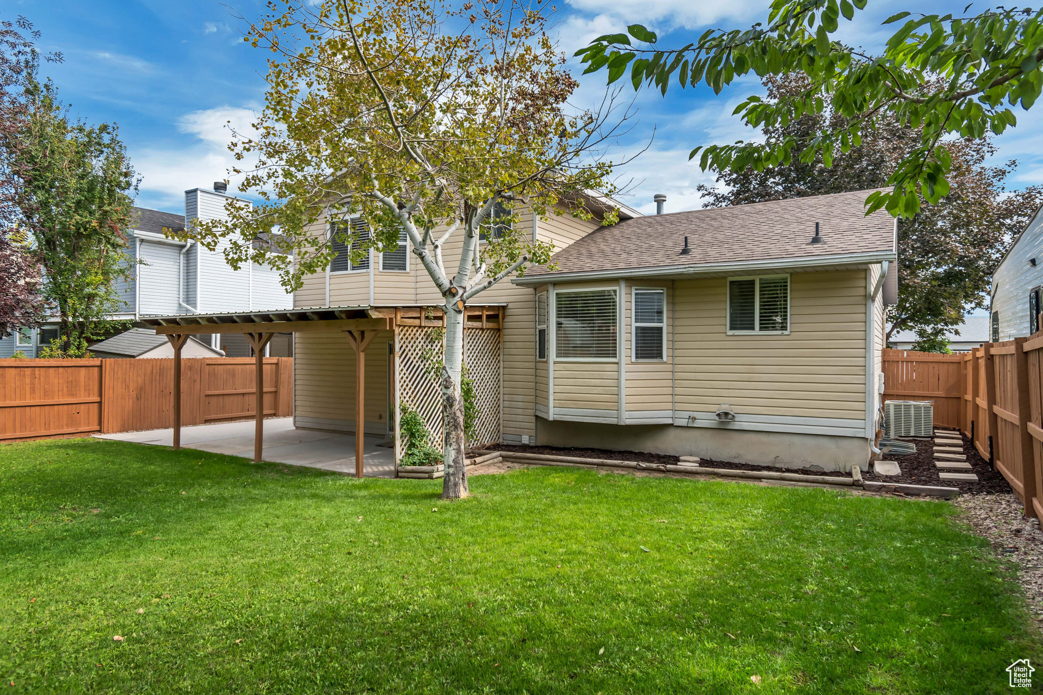 OQUIRRH SHADOWS - Residential