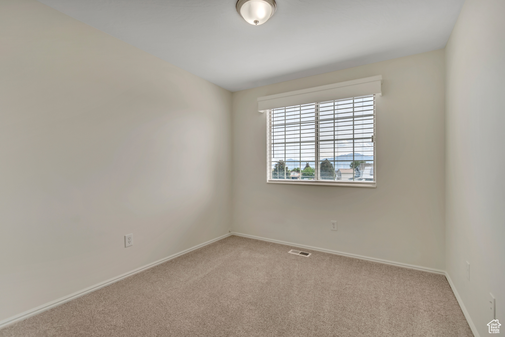 OQUIRRH SHADOWS - Residential