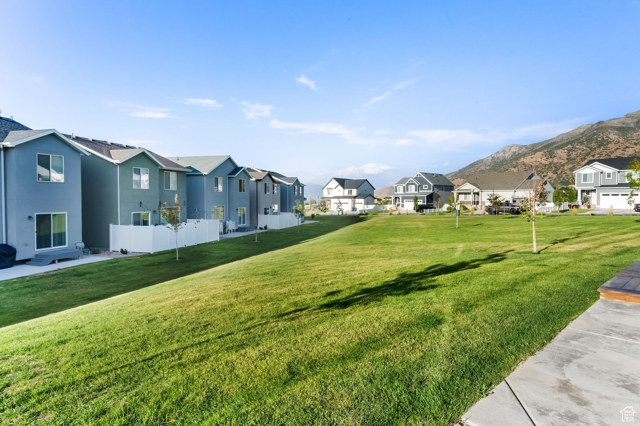 FOOTHILL VILLAGE - Residential