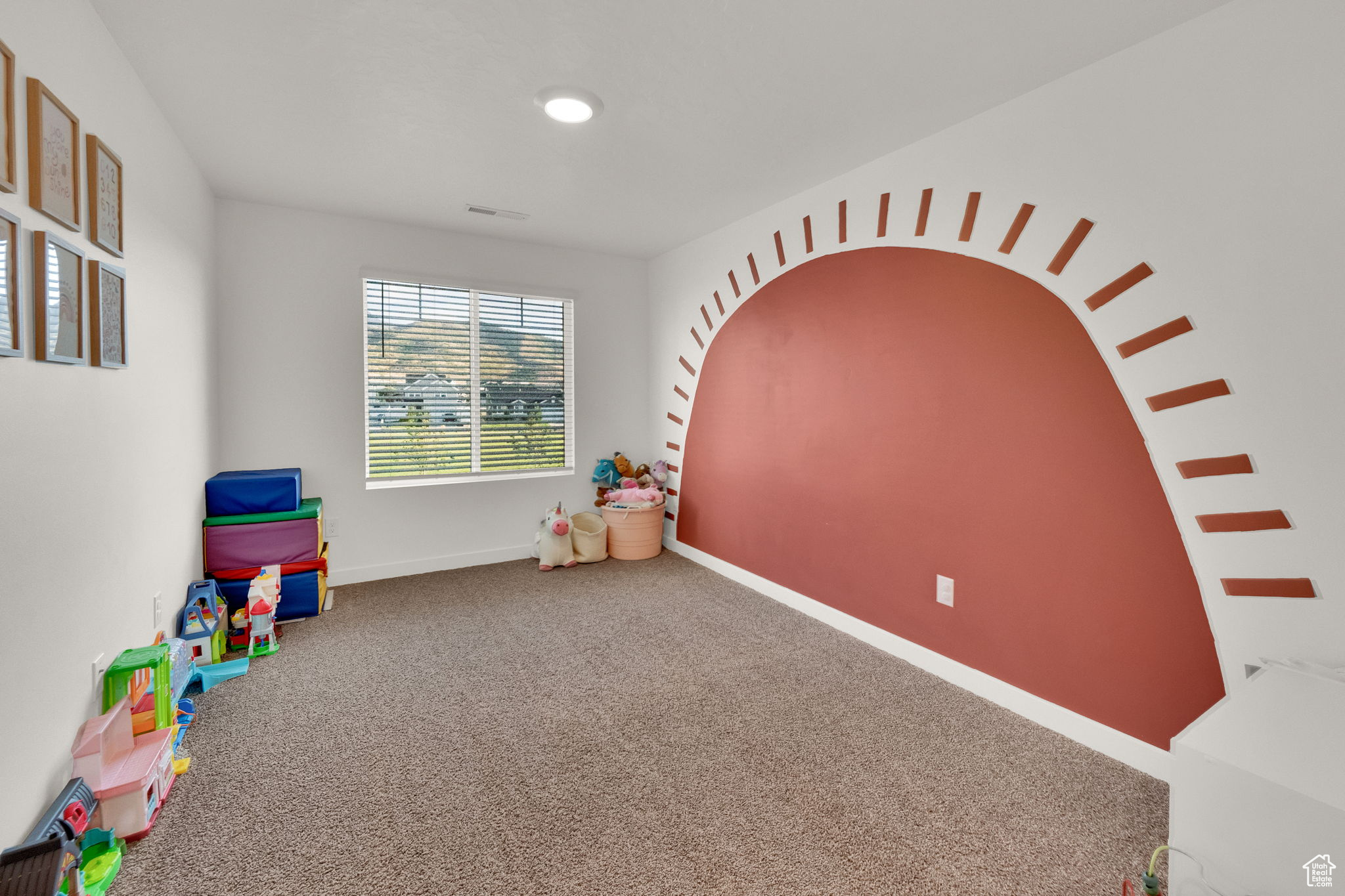 FOOTHILL VILLAGE - Residential
