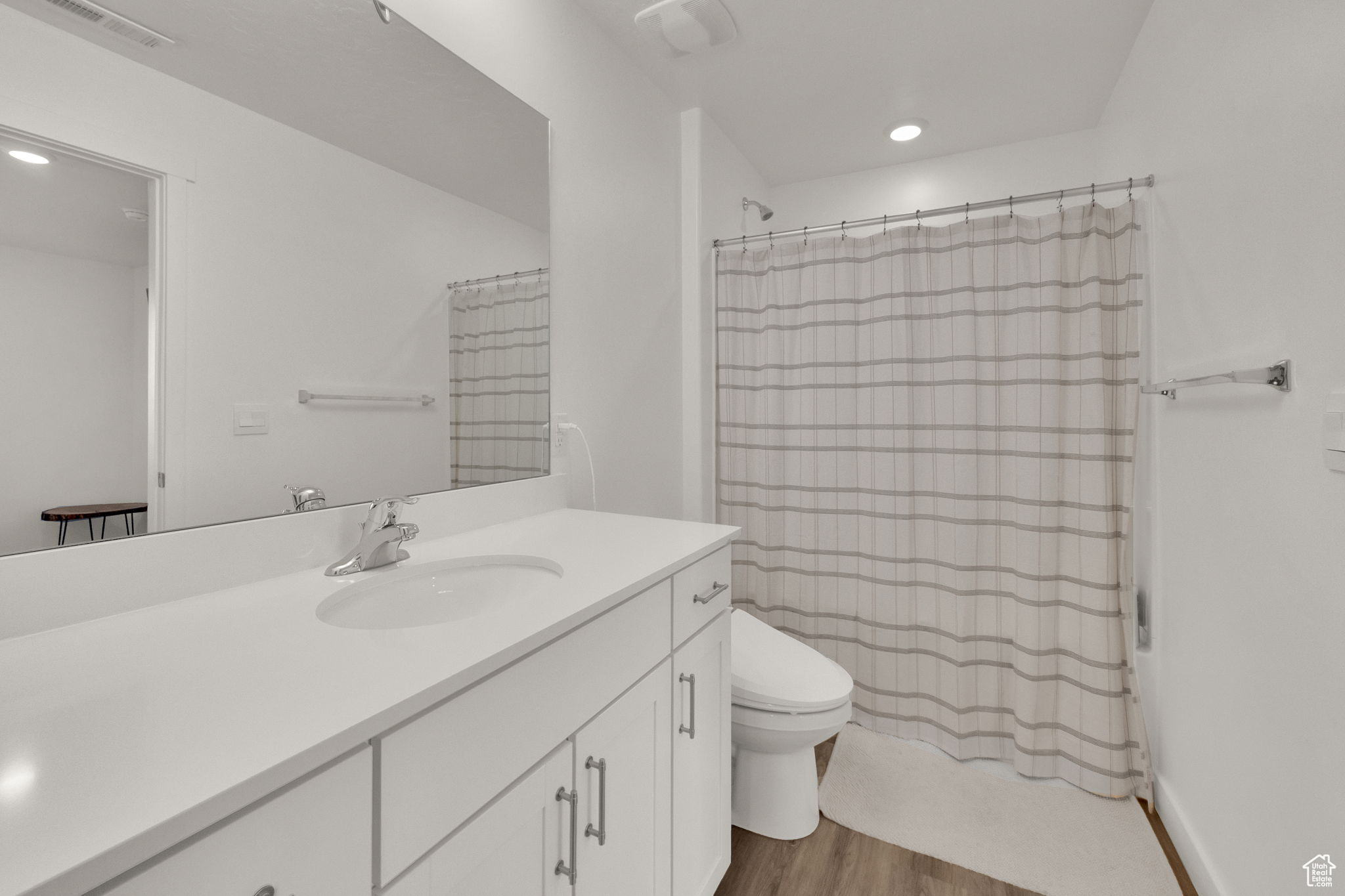 FOOTHILL VILLAGE - Residential