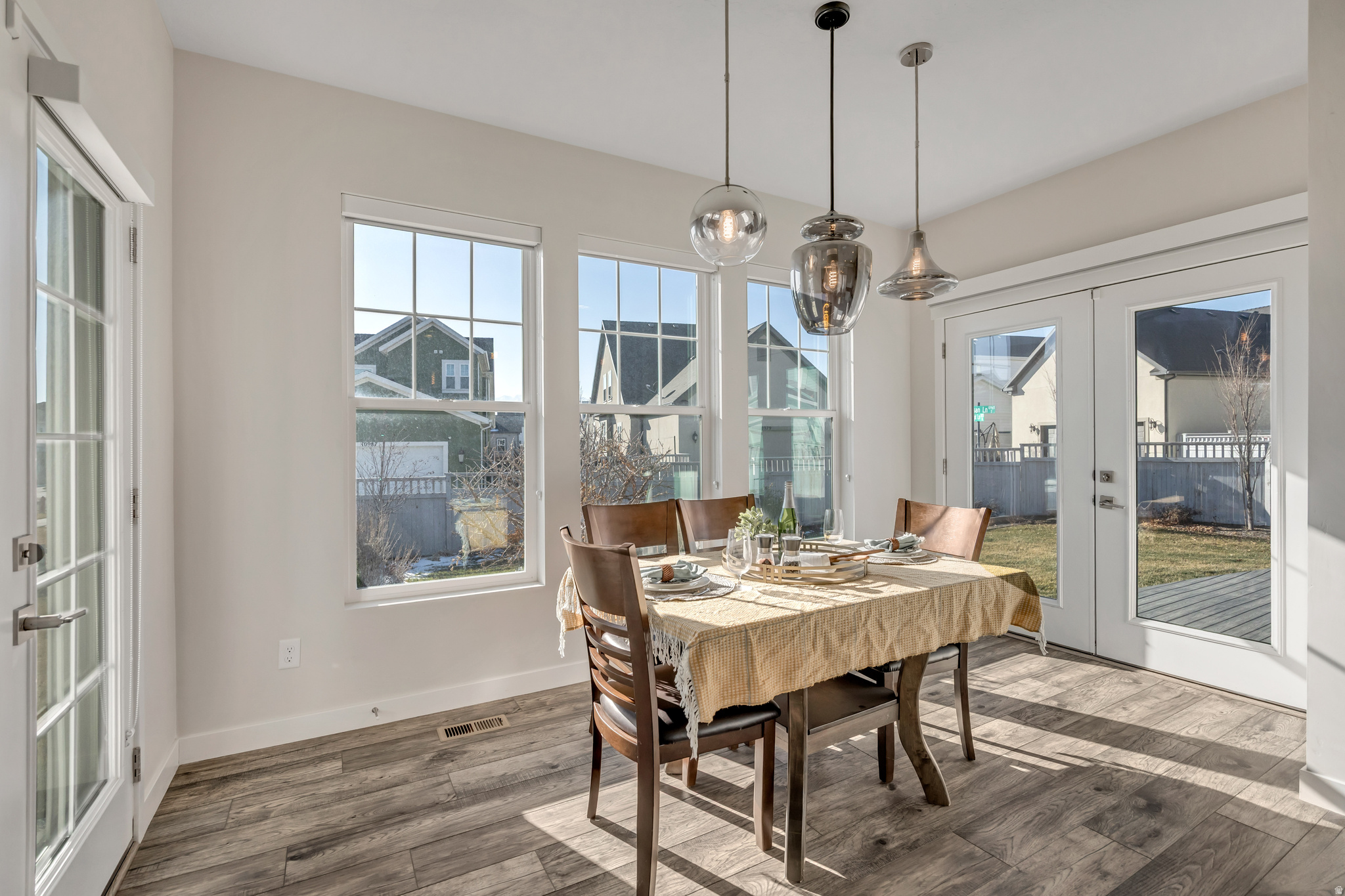 DAYBREAK - Residential