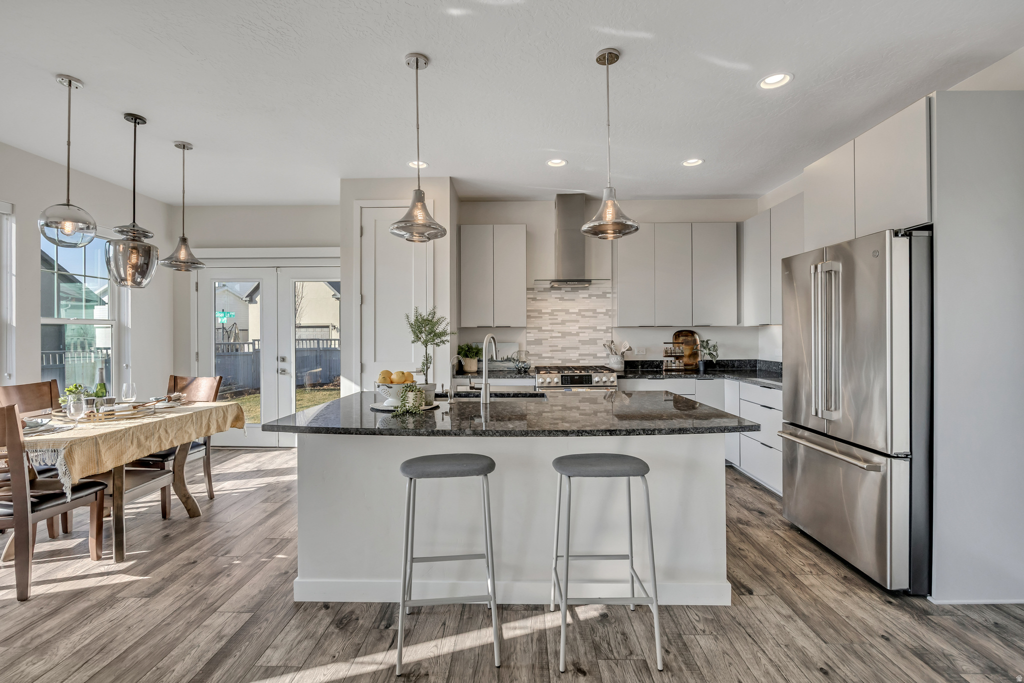 DAYBREAK - Residential