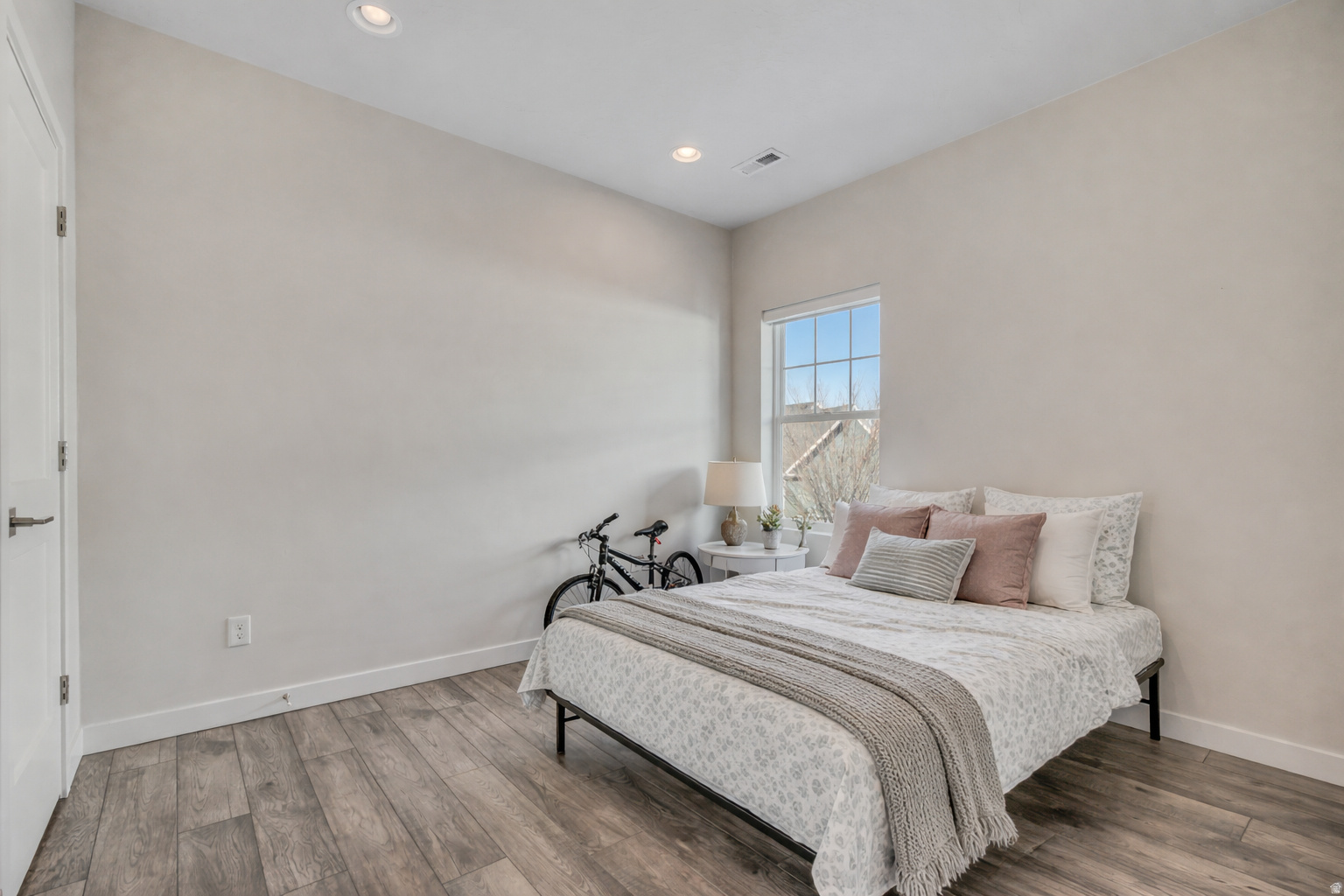 DAYBREAK - Residential