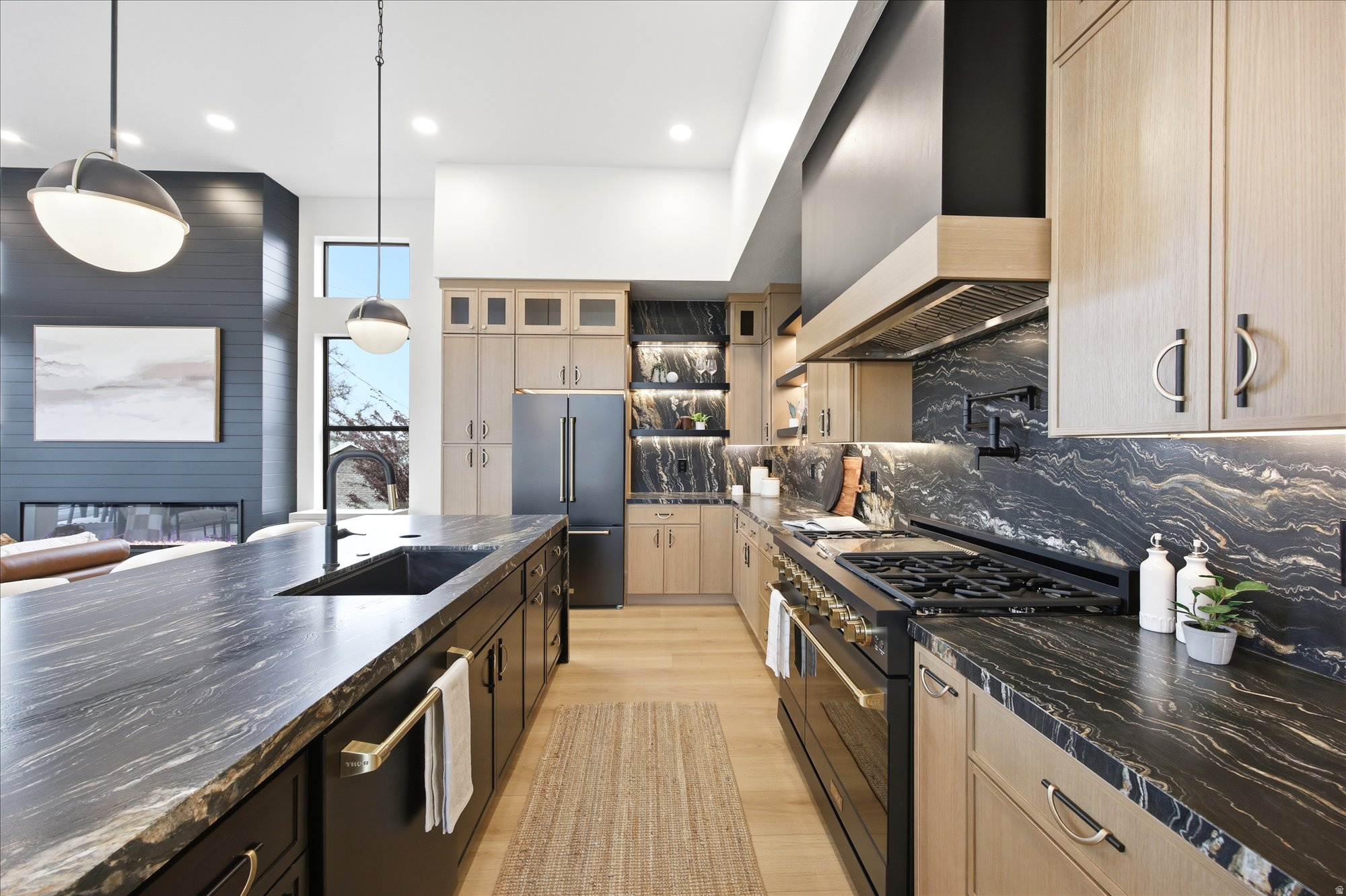 GRAND VIEW SUB - Residential