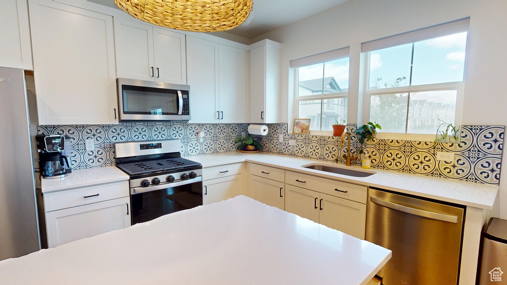 9367 N Vernham Way, Eagle Mountain, Utah image 8