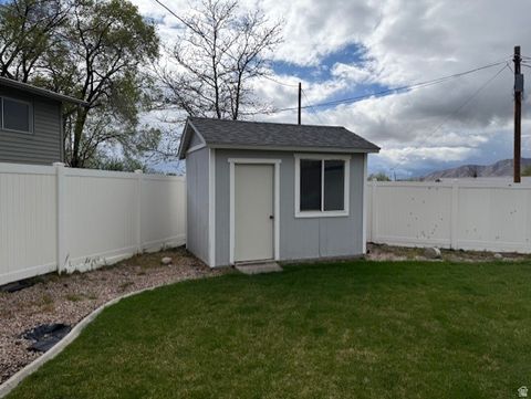 Tiny photo for 736 S 500 E, Payson, UT 84651 (MLS # 2147879)