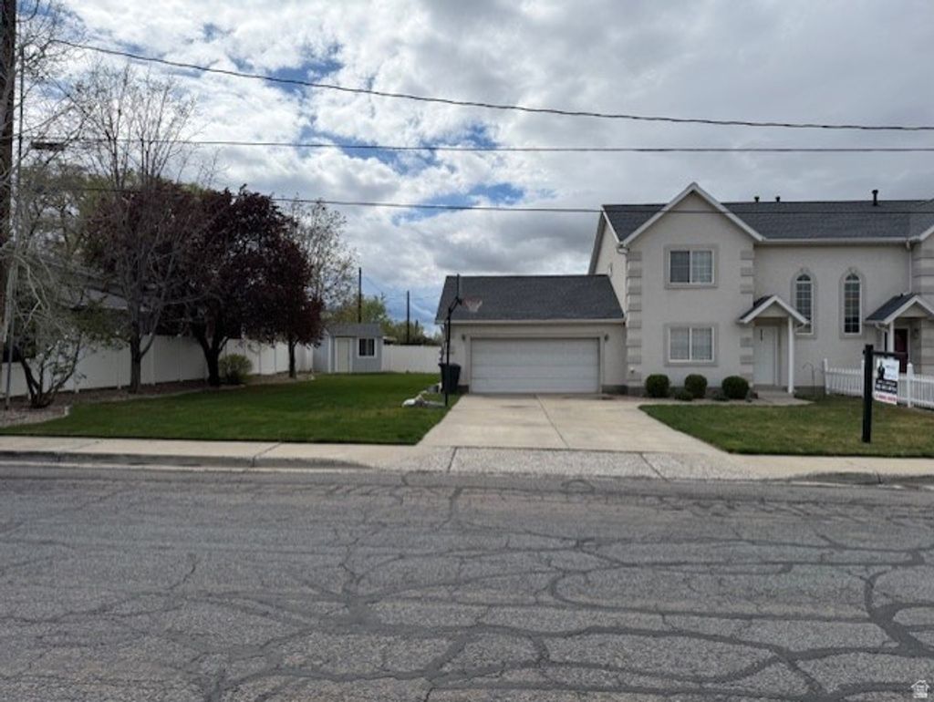 Photo of 736 S 500 E, Payson, UT 84651 (MLS # 2147879)