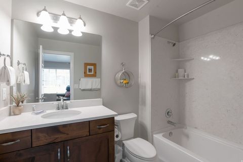 Tiny photo for 1907 E HOLIDAY LN, Washington, UT 84780 (MLS # 2120917)