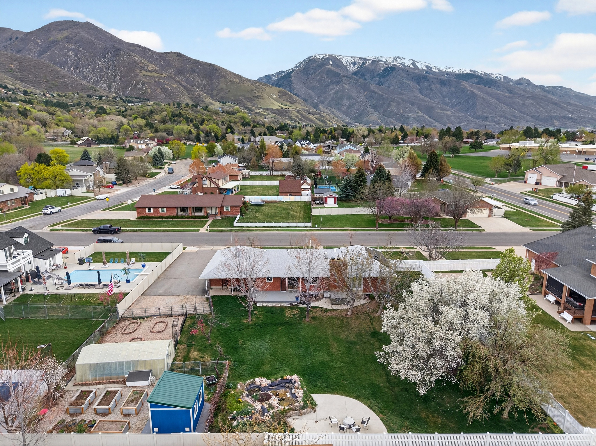 UINTAH HIGHLANDS - Residential