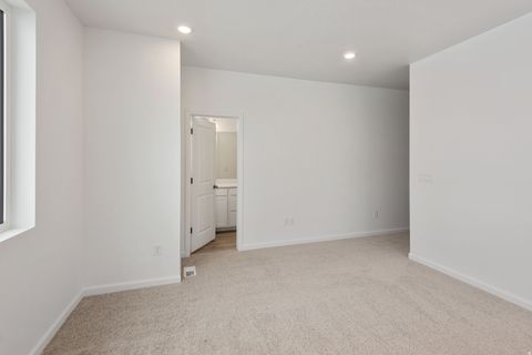 Tiny photo for 1334 E 1670 N #822, Payson, UT 84651 (MLS # 2149455)