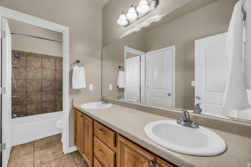 RED BUTTE SUB PH 3 - Residential