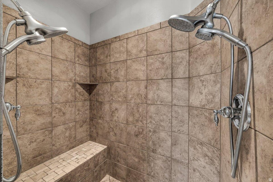 RED BUTTE SUB PH 3 - Residential