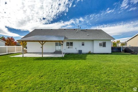 Tiny photo for 911 S CHAPPEL LOOP, Lehi, UT 84043 (MLS # 2118008)