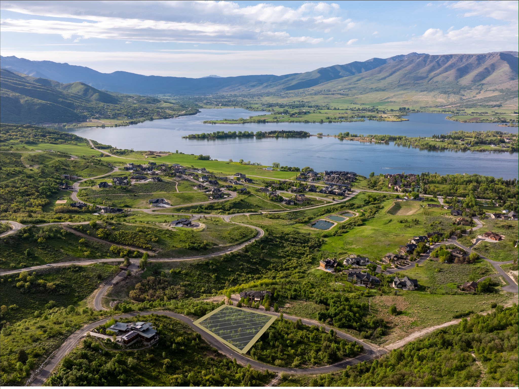 HAWKINS CREEK - Land