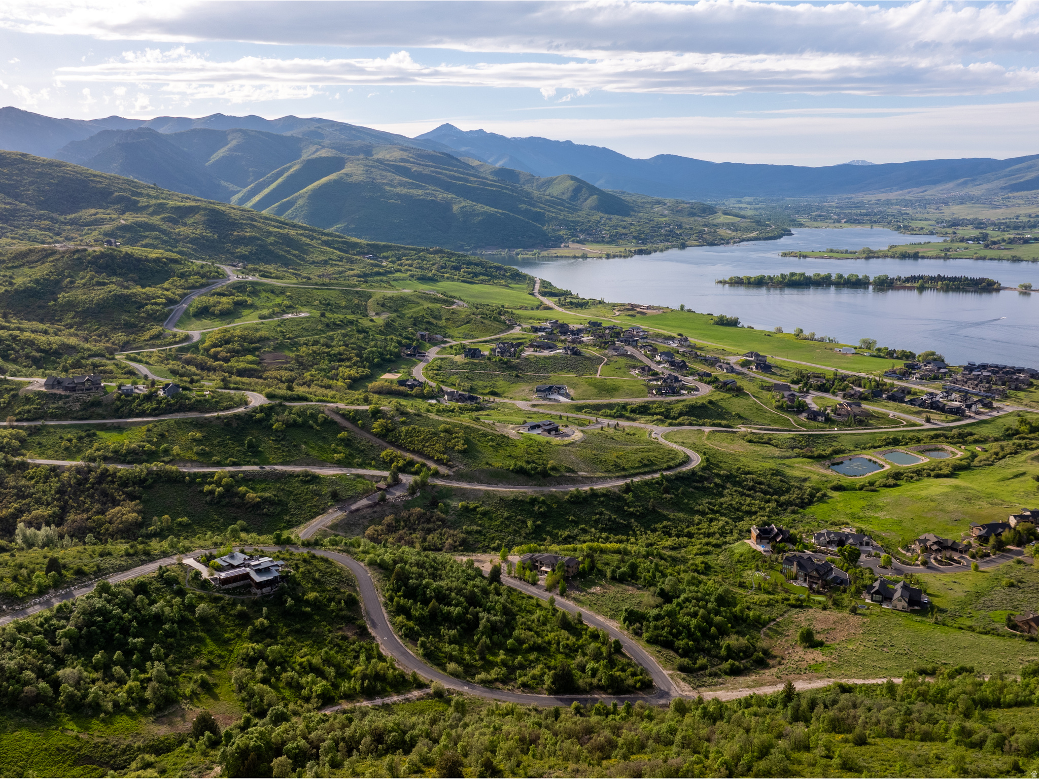 HAWKINS CREEK - Land