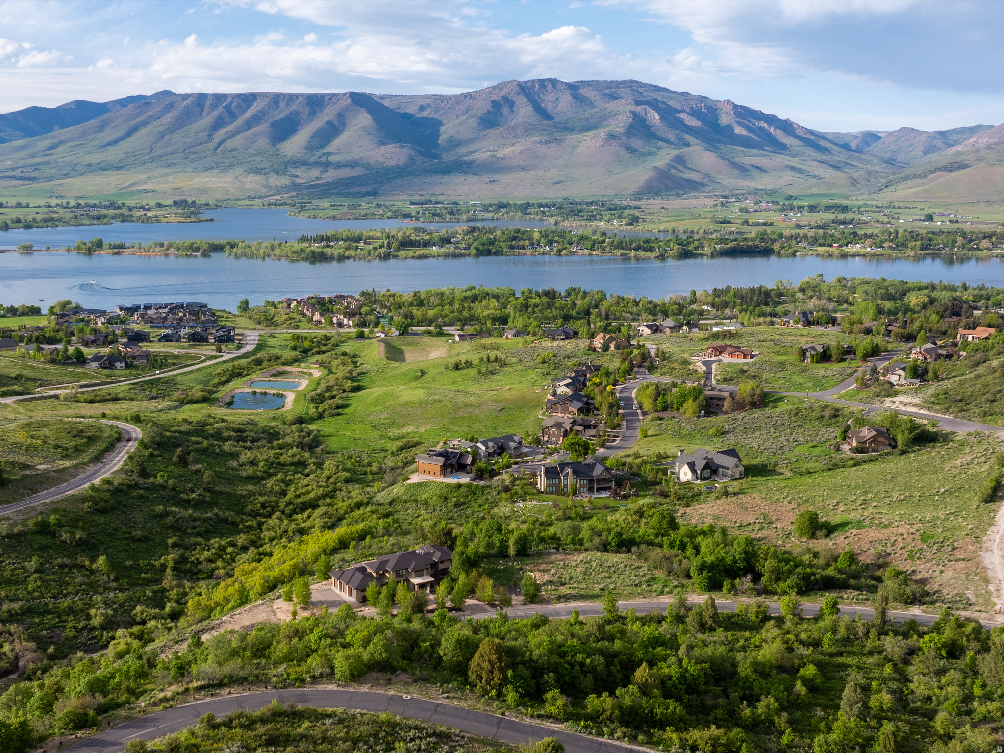 HAWKINS CREEK - Land