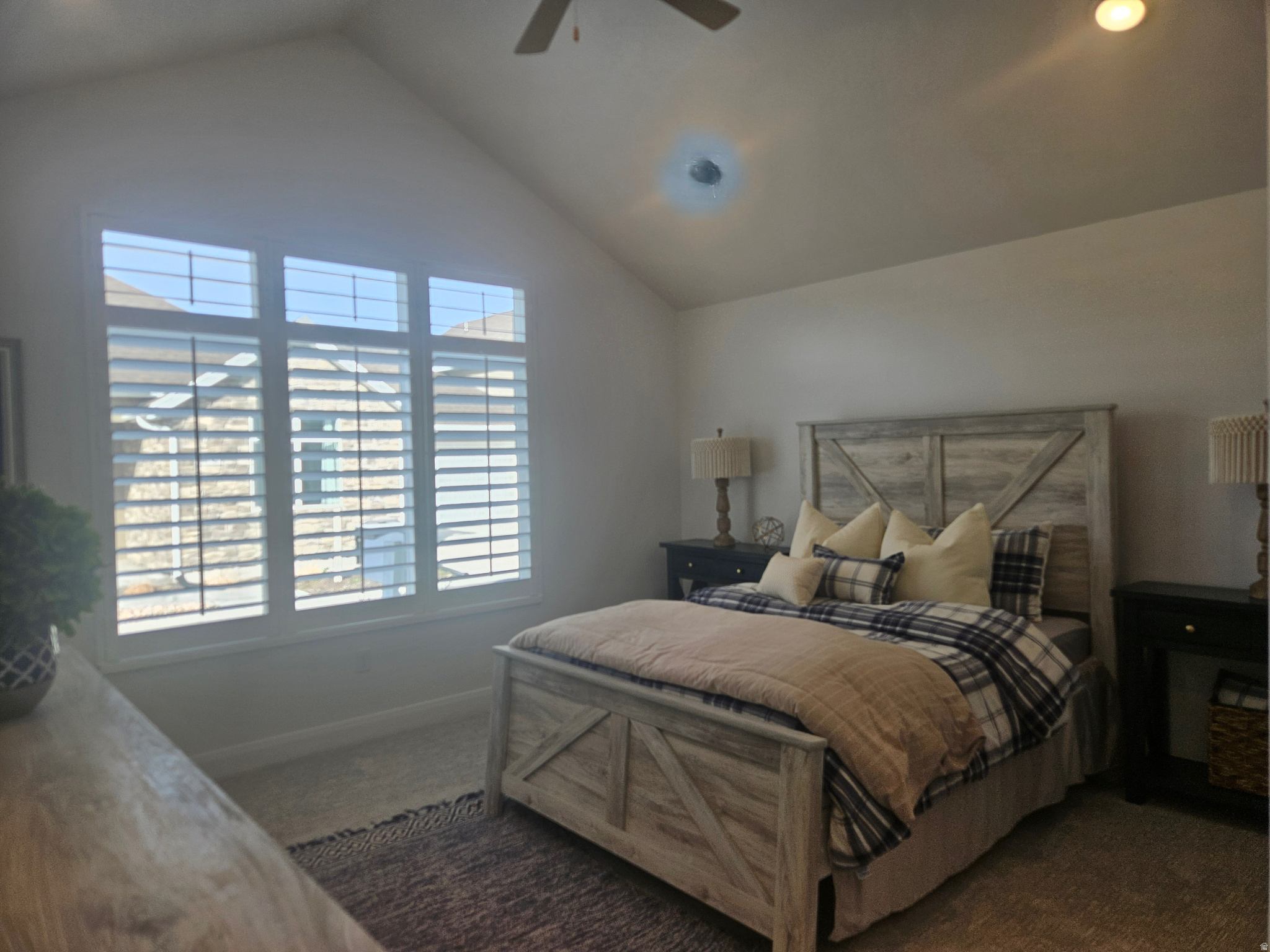 COUNTRY VIEW VILLAS - Residential