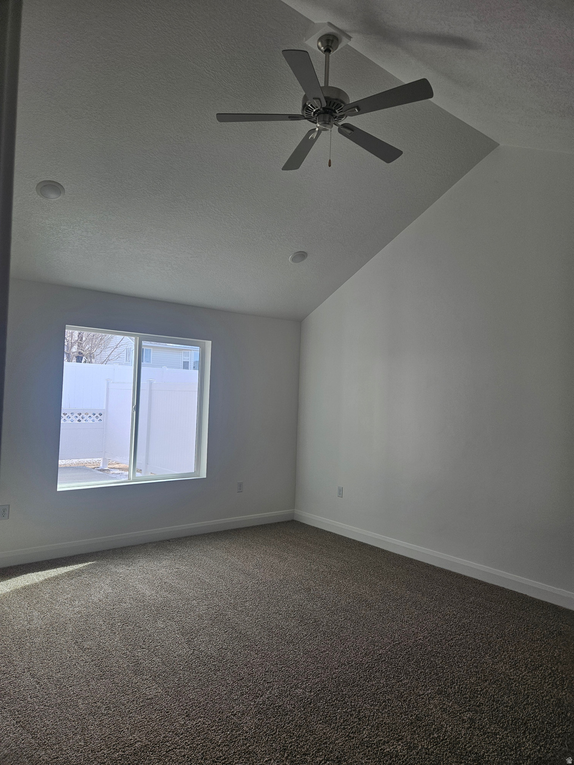 COUNTRY VIEW VILLAS - Residential