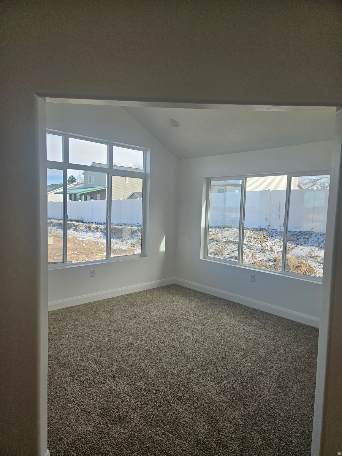 COUNTRY VIEW VILLAS - Residential