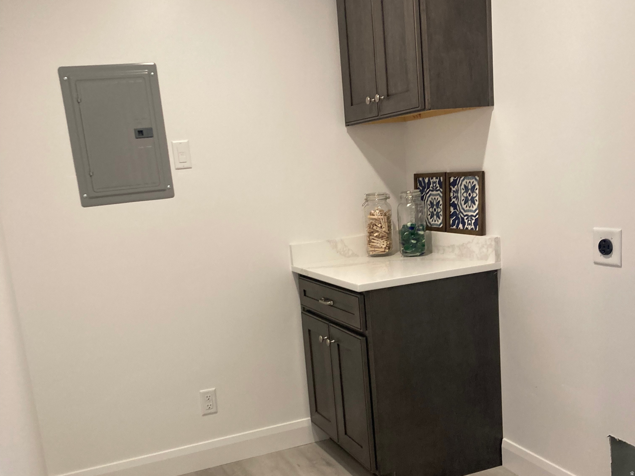 COUNTRY VIEW VILLAS - Residential