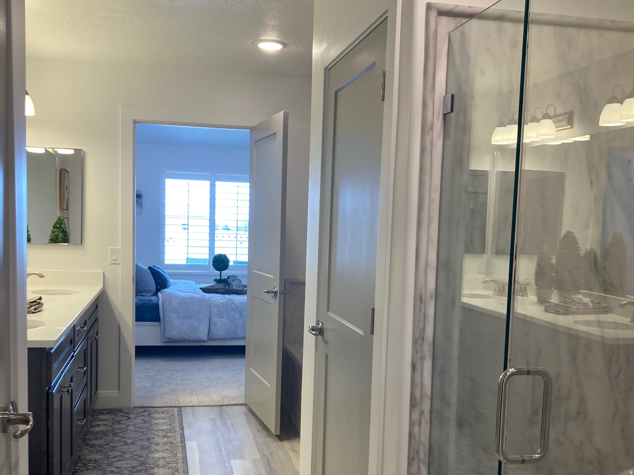 COUNTRY VIEW VILLAS - Residential