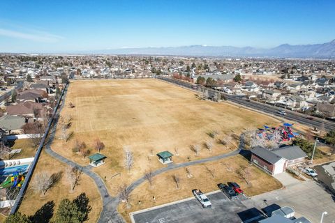 Tiny photo for 4082 W SHADY PLUM WAY S, South Jordan, UT 84009 (MLS # 2135113)